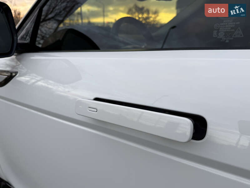 Внедорожник / Кроссовер Land Rover Range Rover Evoque 2019 в Харькове фото 16 Внедорожник / Кроссовер Land Rover Range Rover Evoque 2019 в Харькове