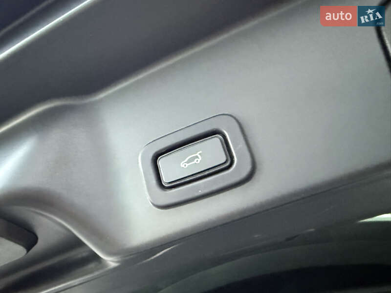 Внедорожник / Кроссовер Land Rover Range Rover Evoque 2019 в Харькове фото 30 Внедорожник / Кроссовер Land Rover Range Rover Evoque 2019 в Харькове