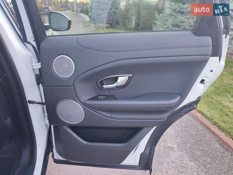 Внедорожник / Кроссовер Land Rover Range Rover Evoque 2016 в Киеве фото 40 Внедорожник / Кроссовер Land Rover Range Rover Evoque 2016 в Киеве