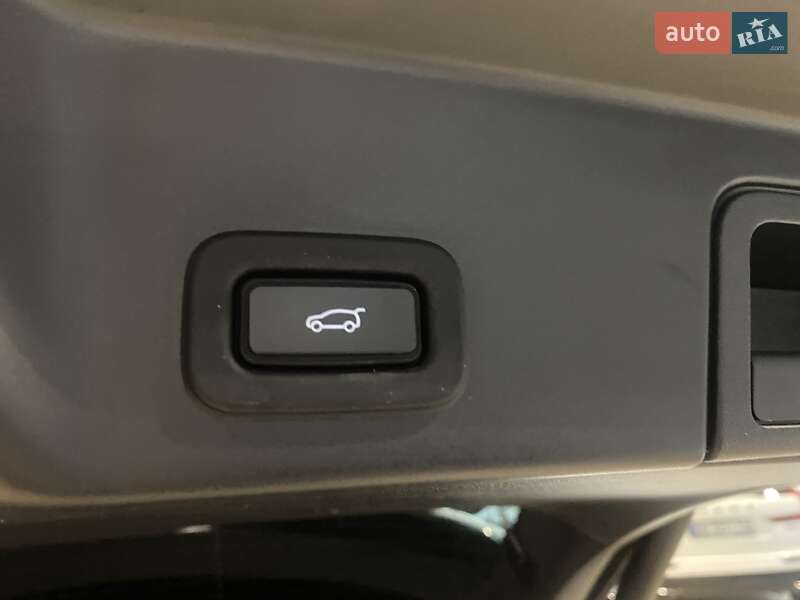 Внедорожник / Кроссовер Land Rover Range Rover Evoque 2022 в Одессе фото 52 Внедорожник / Кроссовер Land Rover Range Rover Evoque 2022 в Одессе