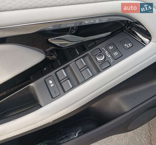 Внедорожник / Кроссовер Land Rover Range Rover Evoque 2020 в Киеве фото 22 Внедорожник / Кроссовер Land Rover Range Rover Evoque 2020 в Киеве