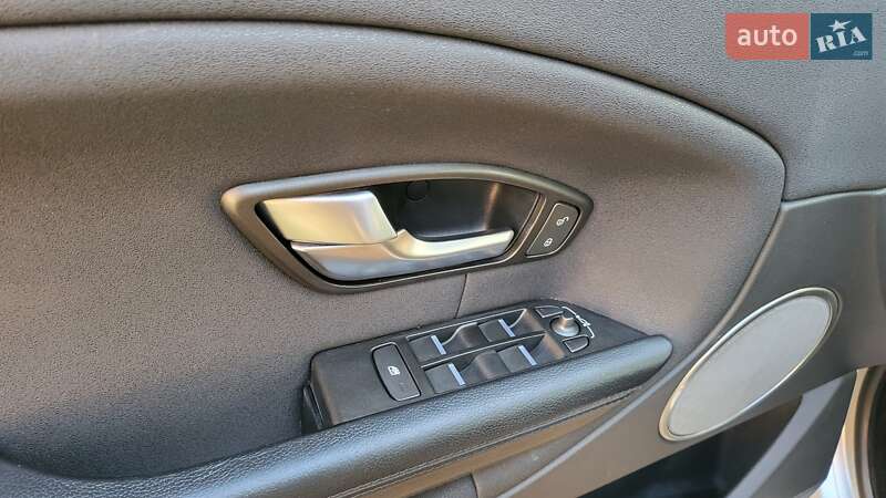 Позашляховик / Кросовер Land Rover Range Rover Evoque 2017 в Києві