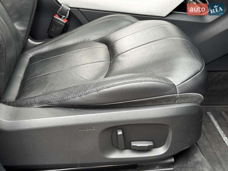 Внедорожник / Кроссовер Land Rover Range Rover Evoque 2018 в Киеве