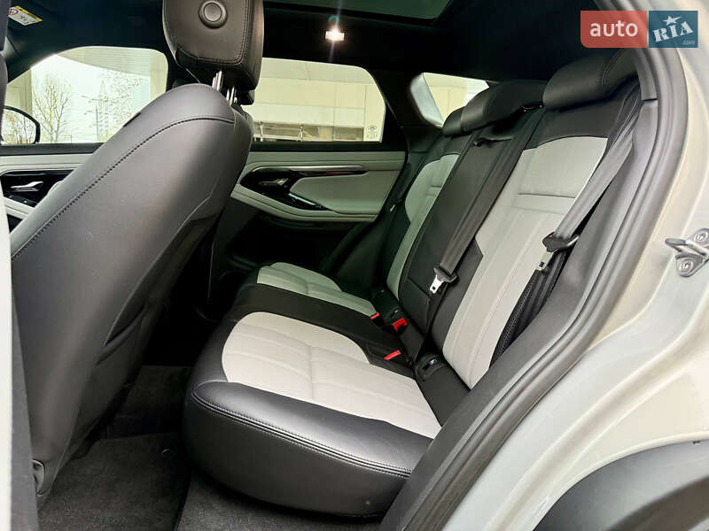 Внедорожник / Кроссовер Land Rover Range Rover Evoque 2022 в Днепре