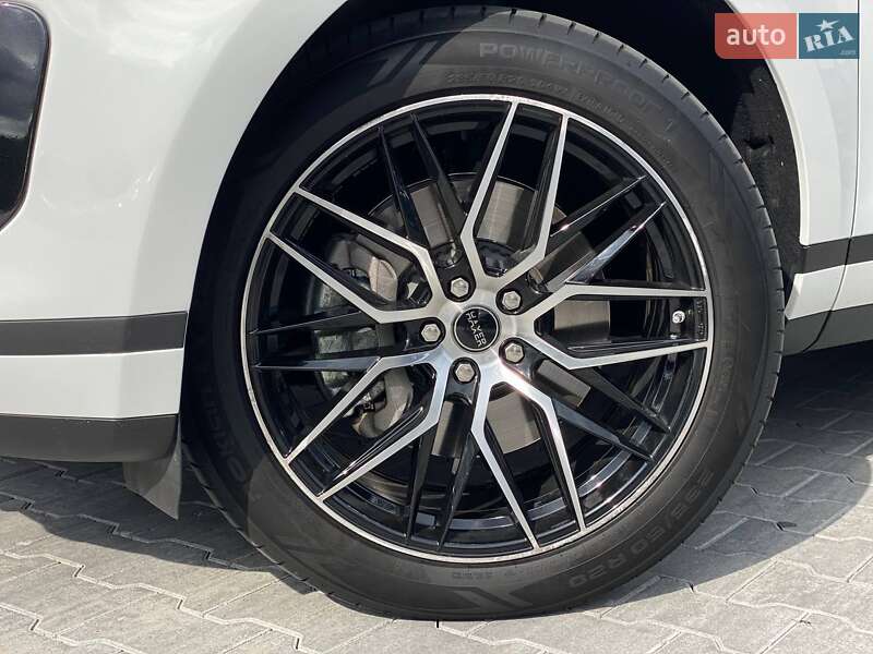 Внедорожник / Кроссовер Land Rover Range Rover Evoque 2020 в Киеве фото 4 Внедорожник / Кроссовер Land Rover Range Rover Evoque 2020 в Киеве