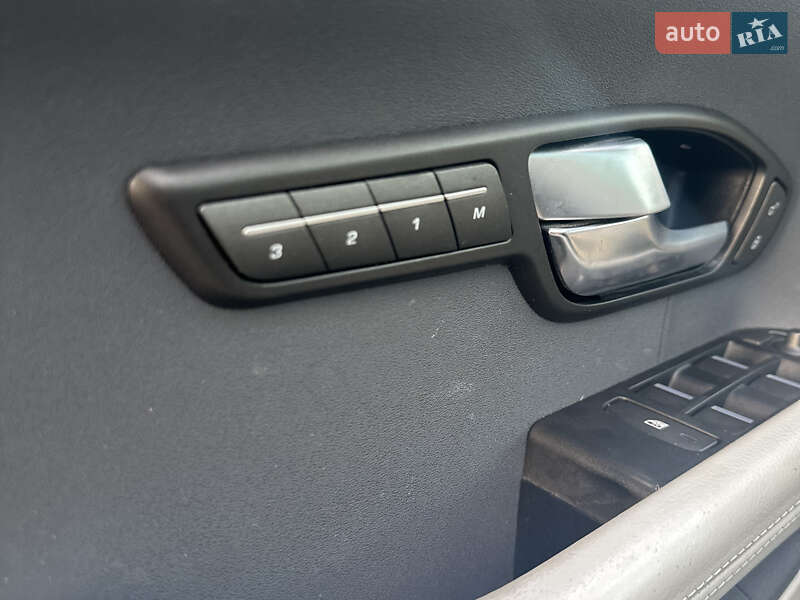 Внедорожник / Кроссовер Land Rover Range Rover Evoque 2015 в Стрые фото 13 Внедорожник / Кроссовер Land Rover Range Rover Evoque 2015 в Стрые