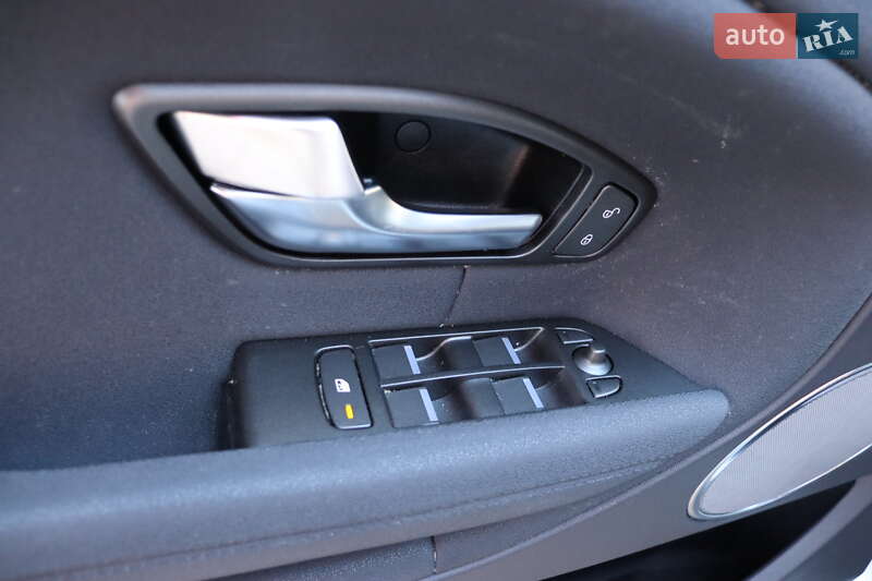 Внедорожник / Кроссовер Land Rover Range Rover Evoque 2018 в Львове фото 17 Внедорожник / Кроссовер Land Rover Range Rover Evoque 2018 в Львове