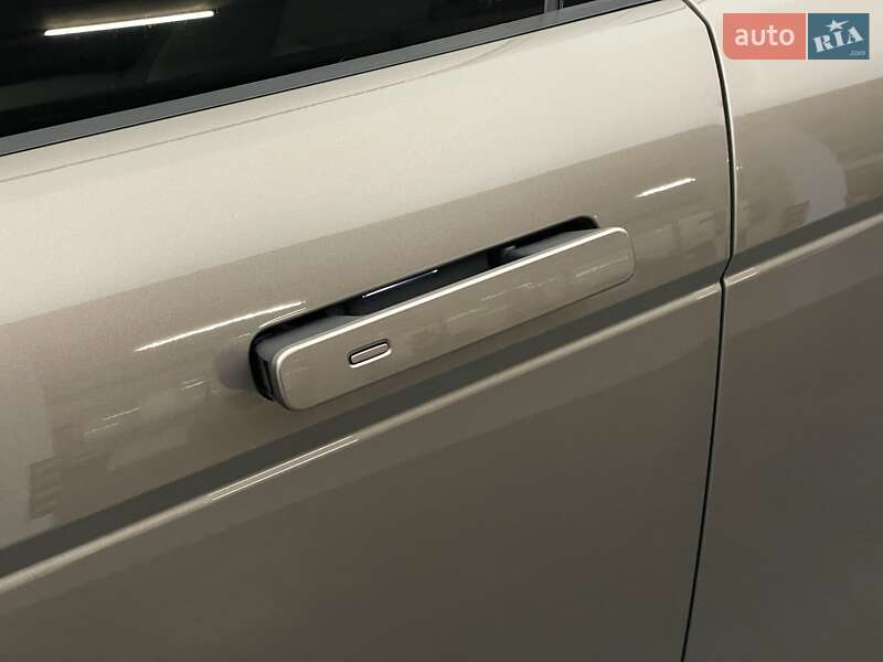 Позашляховик / Кросовер Land Rover Range Rover Evoque 2019 в Києві фото 22 Позашляховик / Кросовер Land Rover Range Rover Evoque 2019 в Києві