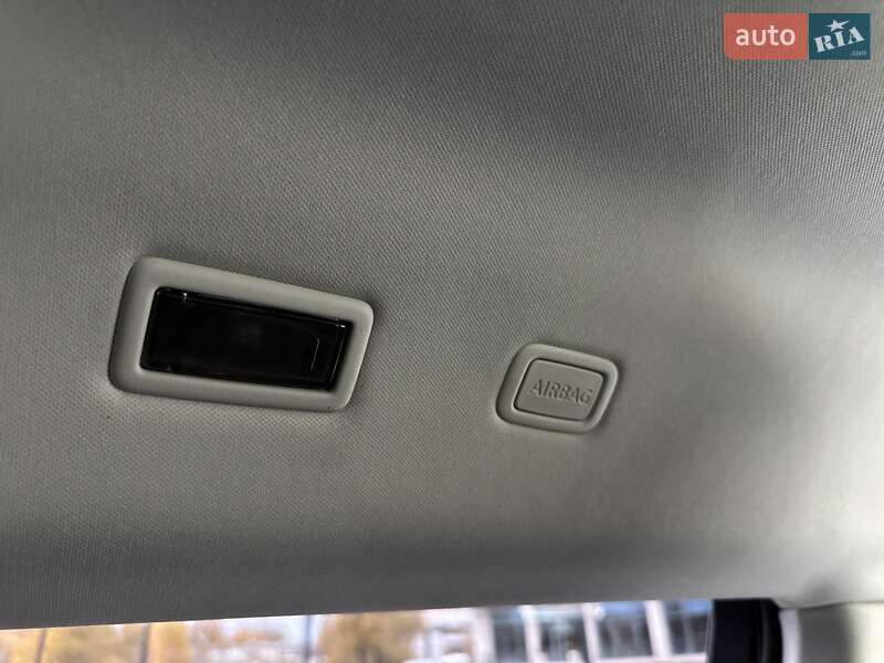 Внедорожник / Кроссовер Land Rover Range Rover Evoque 2019 в Черновцах