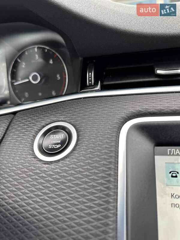 Внедорожник / Кроссовер Land Rover Range Rover Evoque 2019 в Черновцах