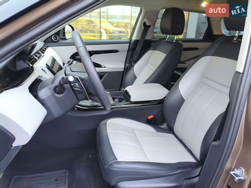 Внедорожник / Кроссовер Land Rover Range Rover Evoque 2023 в Киеве