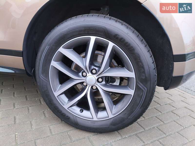 Внедорожник / Кроссовер Land Rover Range Rover Evoque 2023 в Киеве