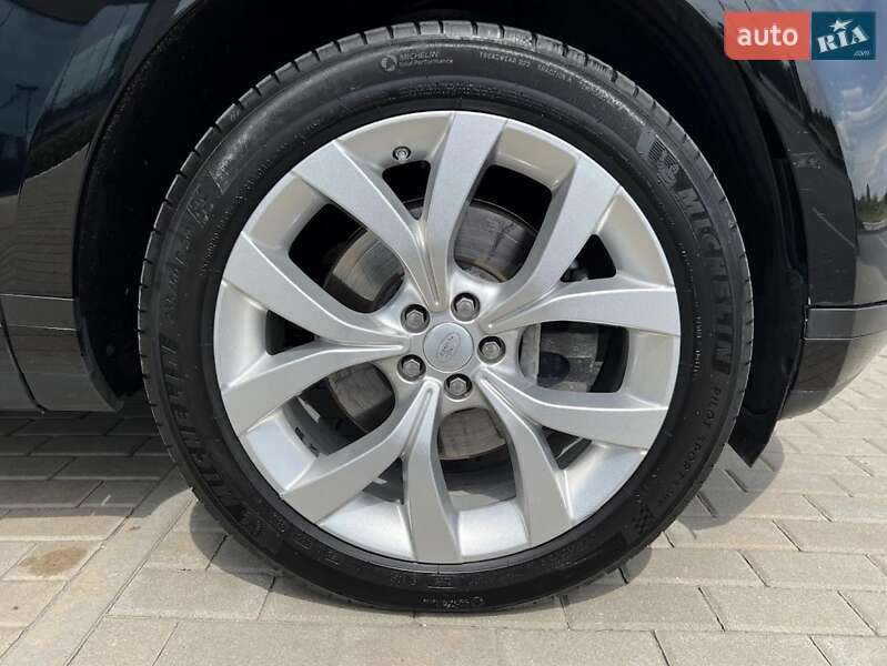 Внедорожник / Кроссовер Land Rover Range Rover Evoque 2019 в Кривом Роге