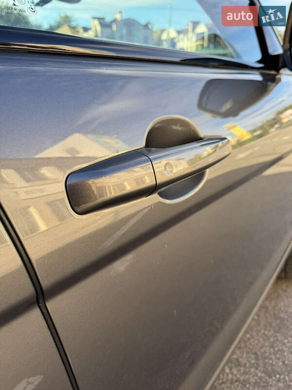 Позашляховик / Кросовер Land Rover Range Rover Evoque 2016 в Броварах