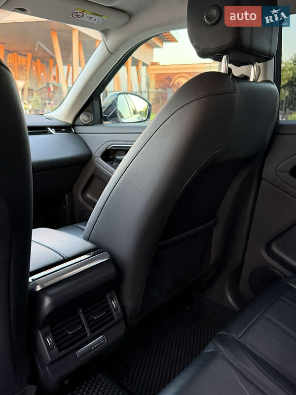 Внедорожник / Кроссовер Land Rover Range Rover Evoque 2019 в Киеве