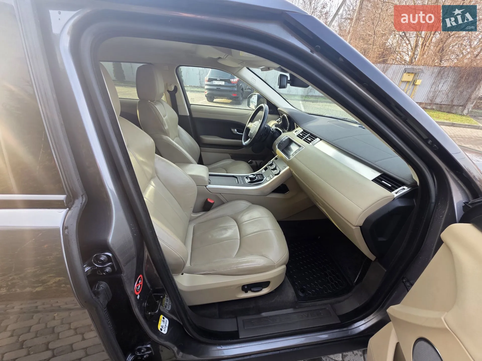 2017 Land Rover Range Rover Evoque - мініатюра 53