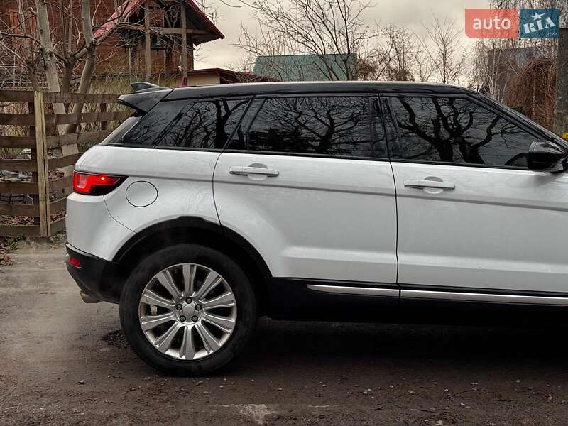 Позашляховик / Кросовер Land Rover Range Rover Evoque 2017 в Києві