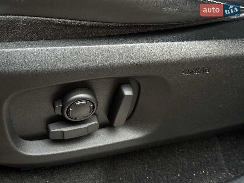 Позашляховик / Кросовер Land Rover Range Rover Evoque 2017 в Києві