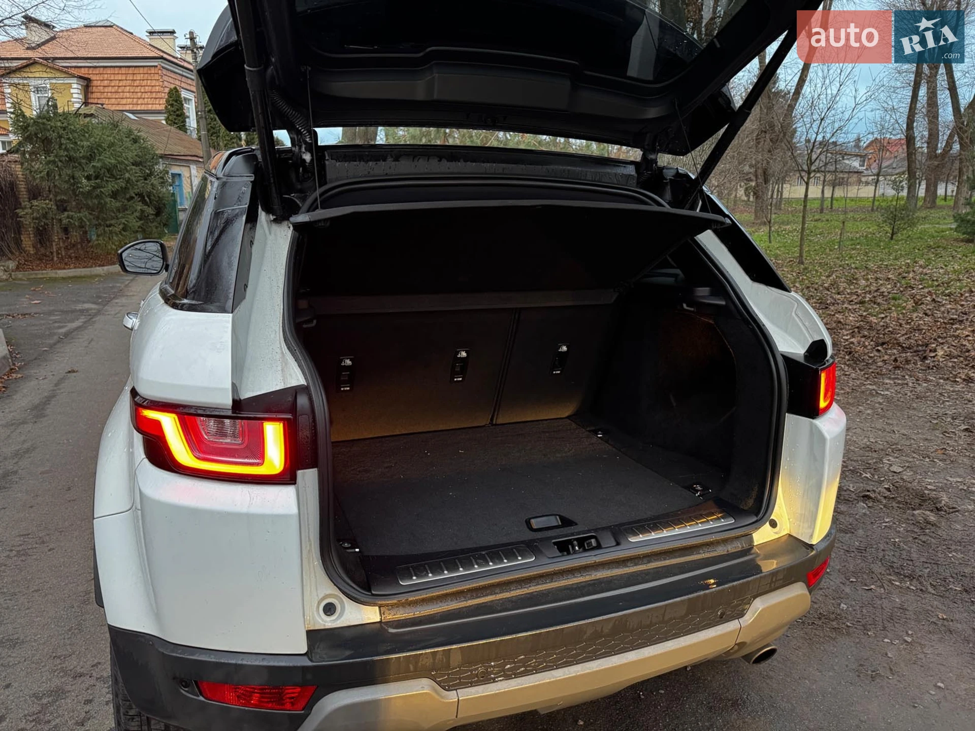 2017 Land Rover Range Rover Evoque - мініатюра 32