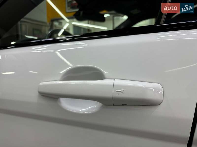 Внедорожник / Кроссовер Land Rover Range Rover Evoque 2016 в Киеве