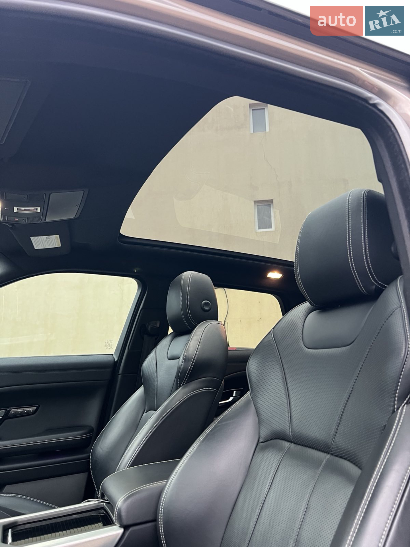 2018 Land Rover Range Rover Evoque - мініатюра 14