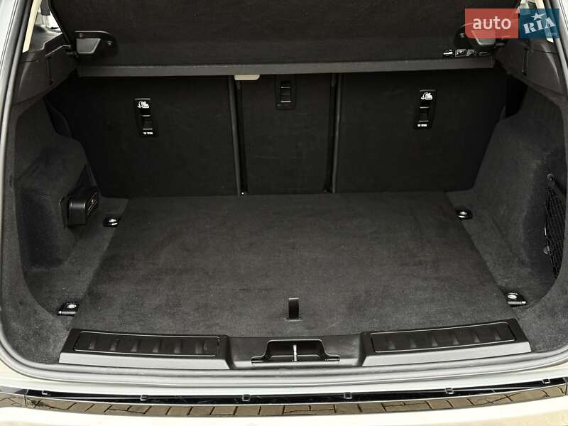 Внедорожник / Кроссовер Land Rover Range Rover Evoque 2021 в Одессе