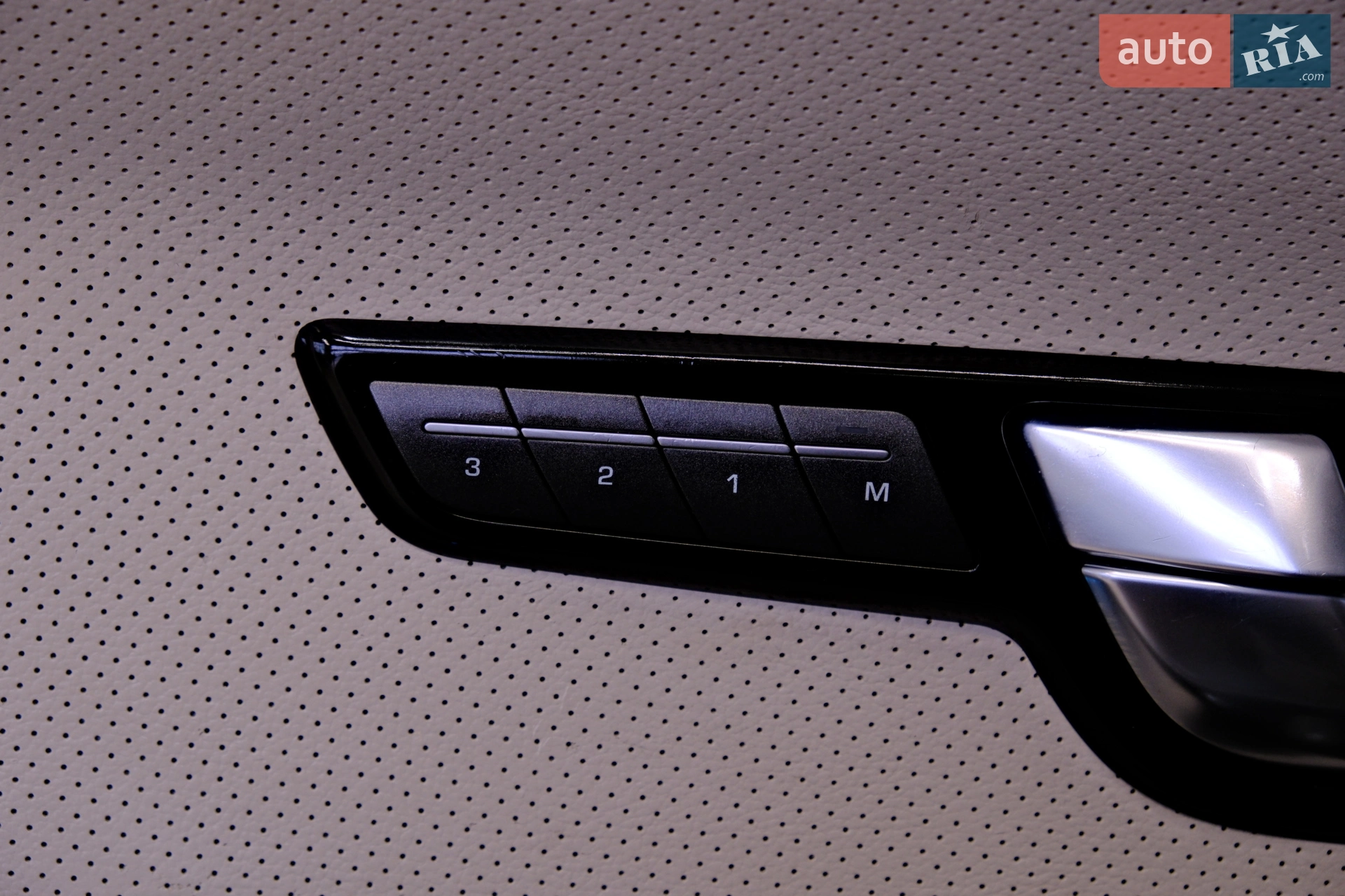 2011 Land Rover Range Rover Evoque - мініатюра 20