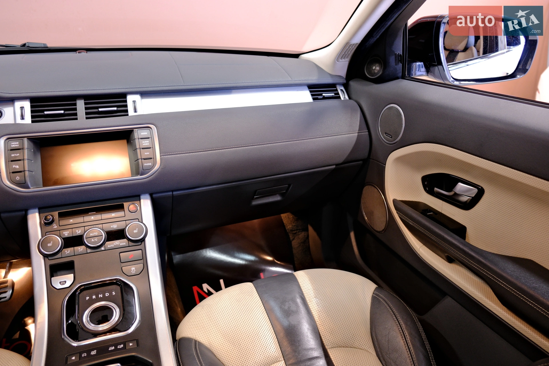2011 Land Rover Range Rover Evoque - мініатюра 48
