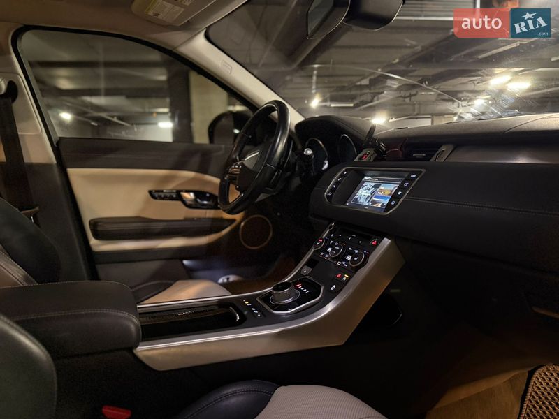 Внедорожник / Кроссовер Land Rover Range Rover Evoque 2016 в Львове