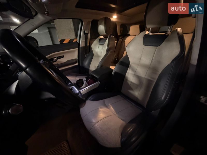 Внедорожник / Кроссовер Land Rover Range Rover Evoque 2016 в Львове