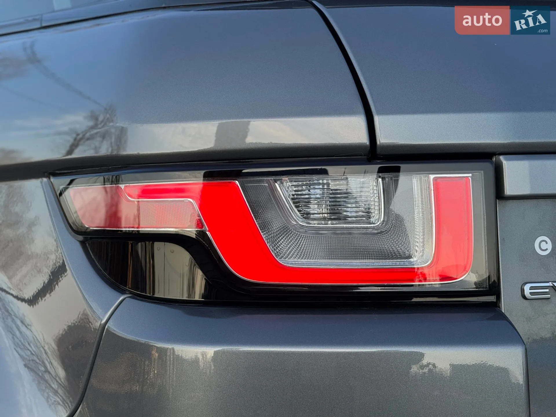 2019 Land Rover Range Rover Evoque - мініатюра 32