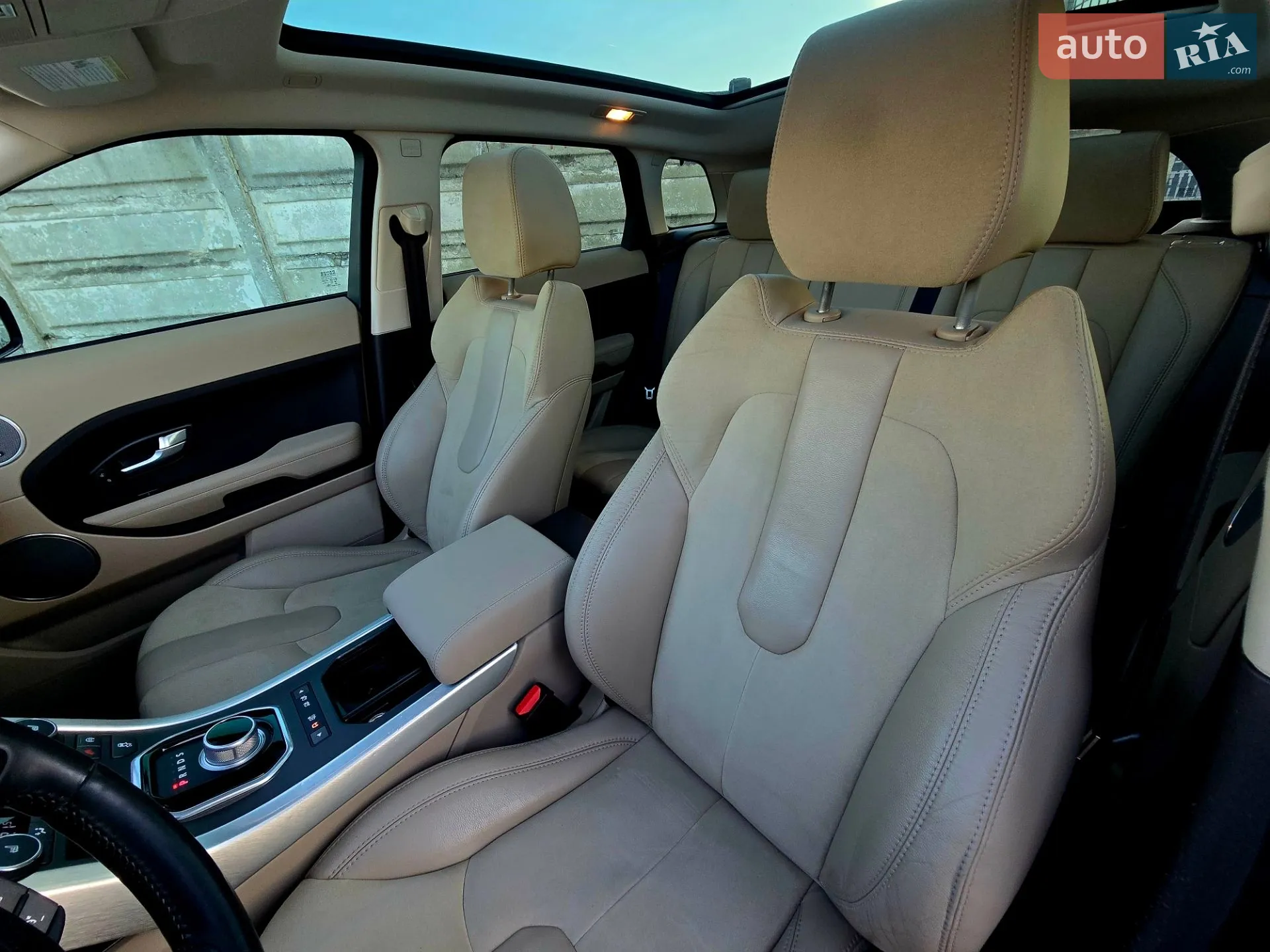 2015 Land Rover Range Rover Evoque - мініатюра 57
