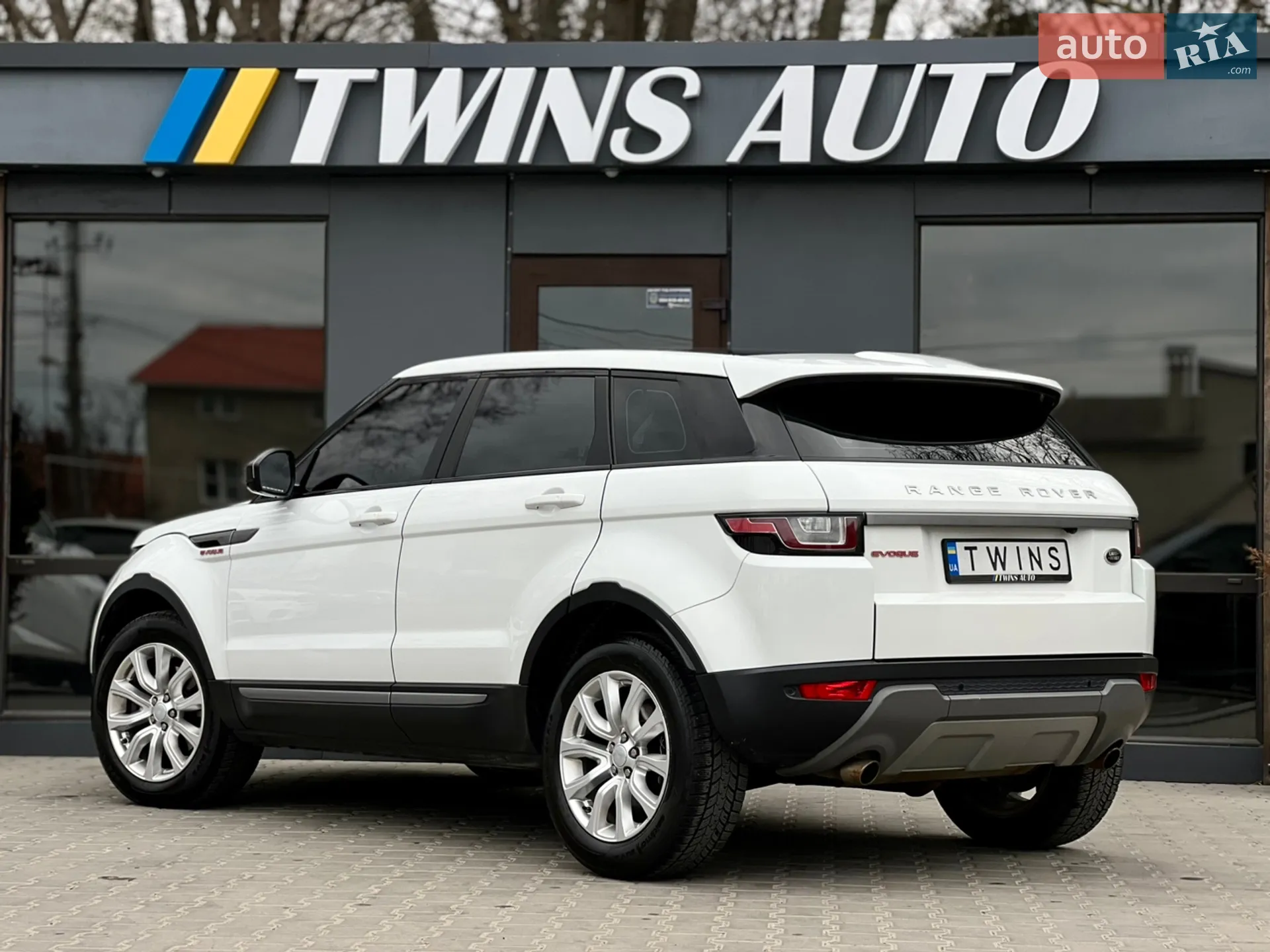 2017 Land Rover Range Rover Evoque - мініатюра 24