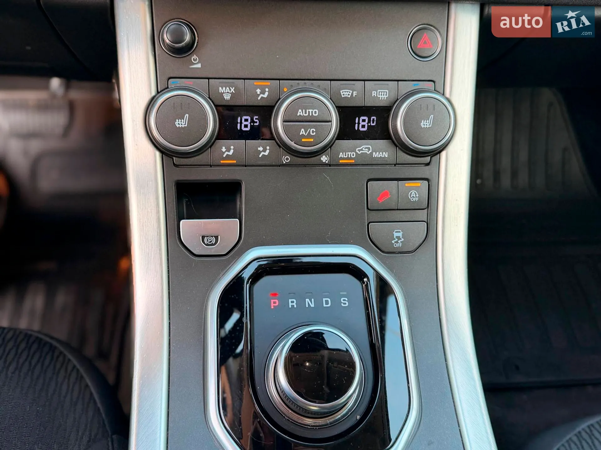 2018 Land Rover Range Rover Evoque - мініатюра 25