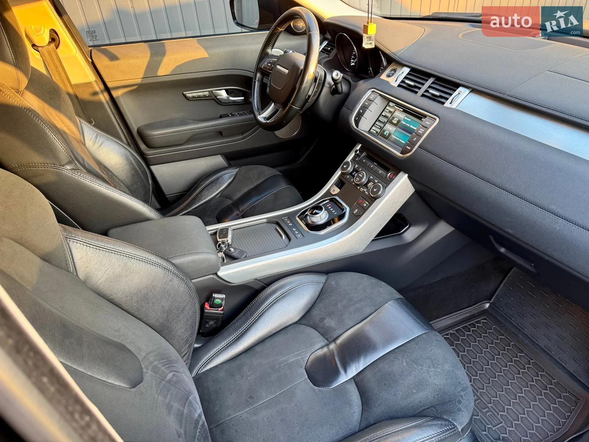 2015 Land Rover Range Rover Evoque - мініатюра 40
