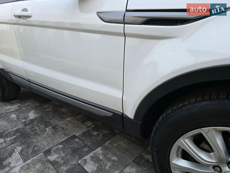 Внедорожник / Кроссовер Land Rover Range Rover Evoque 2015 в Ивано-Франковске