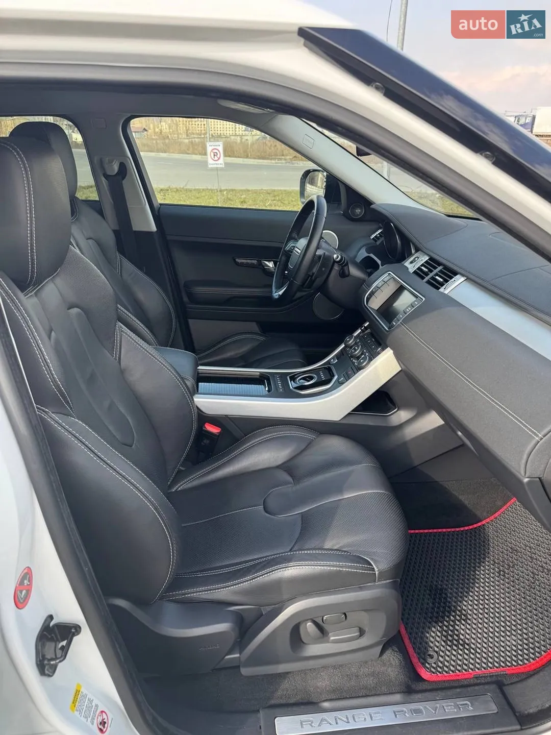 2012 Land Rover Range Rover Evoque - мініатюра 24