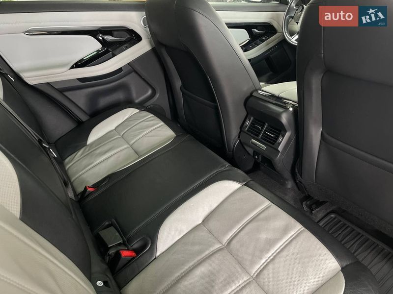 Внедорожник / Кроссовер Land Rover Range Rover Evoque 2019 в Киеве