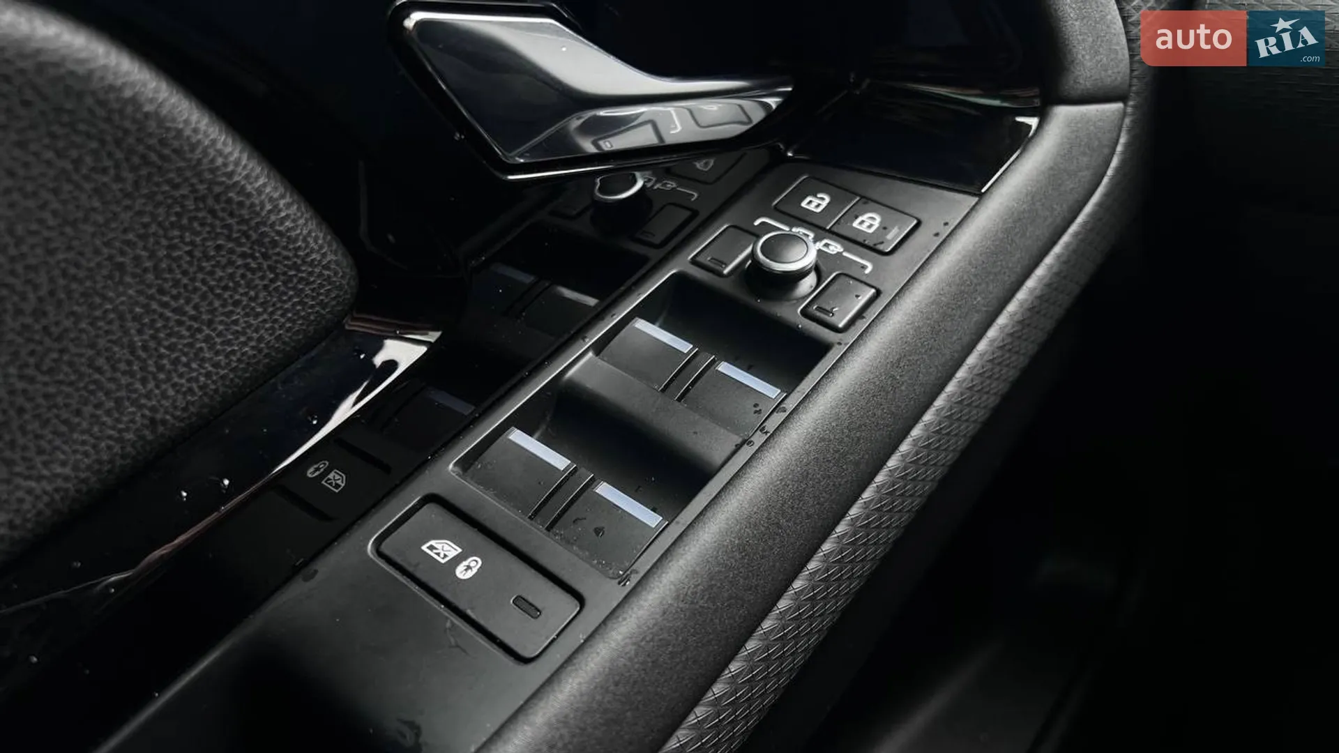 2021 Land Rover Range Rover Evoque - мініатюра 19
