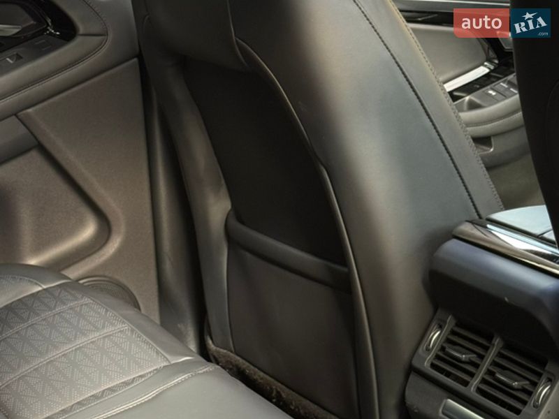 Внедорожник / Кроссовер Land Rover Range Rover Evoque 2019 в Ивано-Франковске фото 20 Внедорожник / Кроссовер Land Rover Range Rover Evoque 2019 в Ивано-Франковске