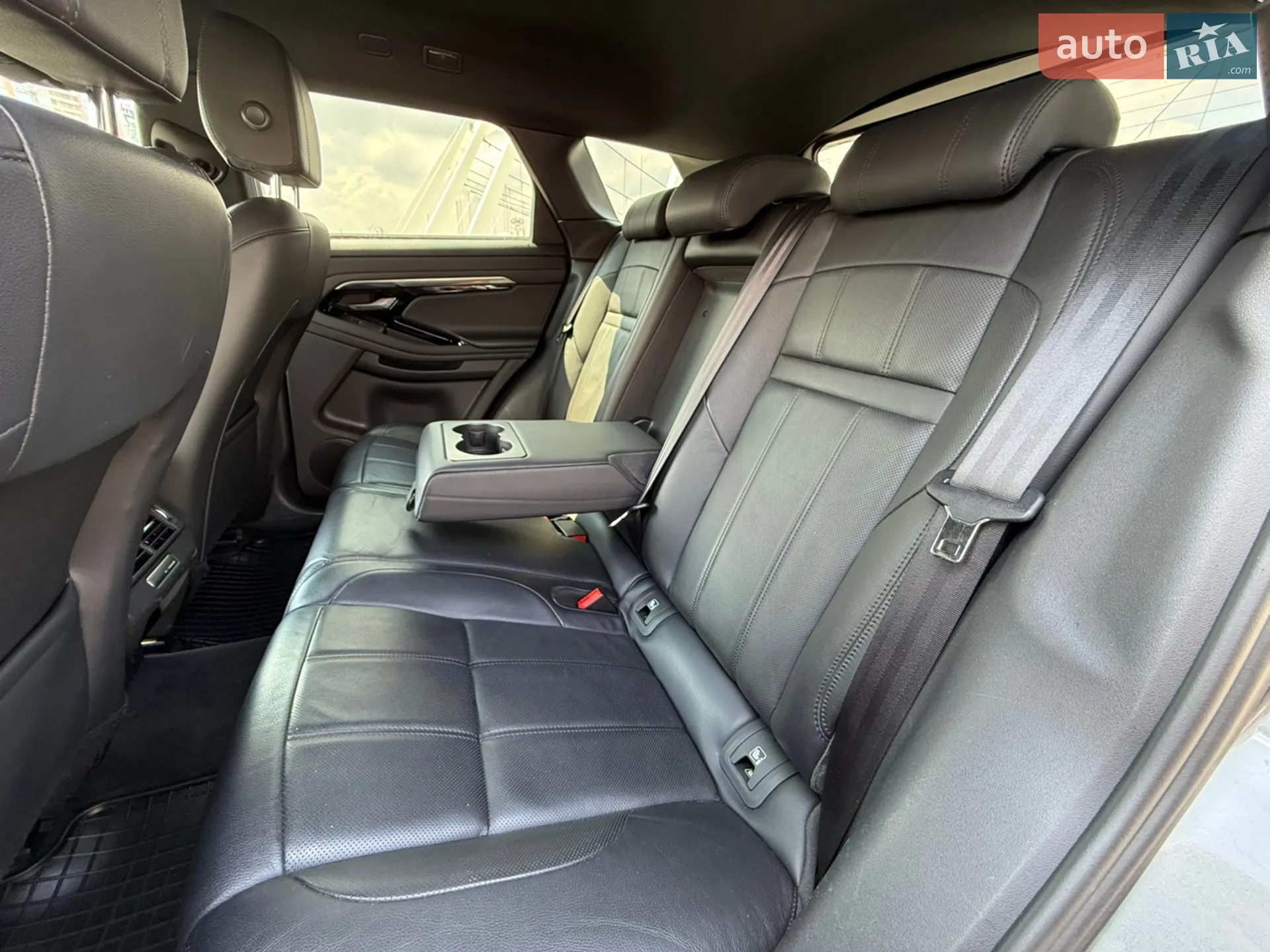 2019 Land Rover Range Rover Evoque - мініатюра 19