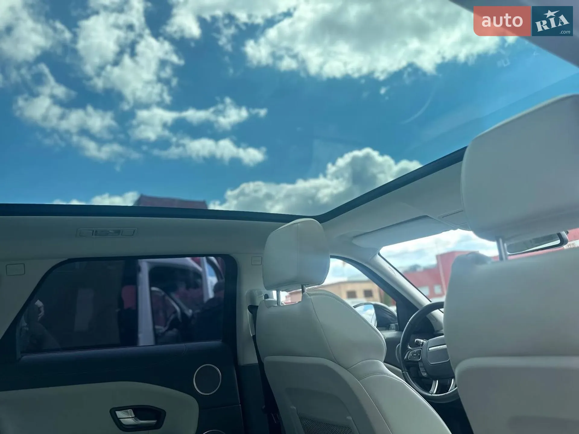 2015 Land Rover Range Rover Evoque - мініатюра 35