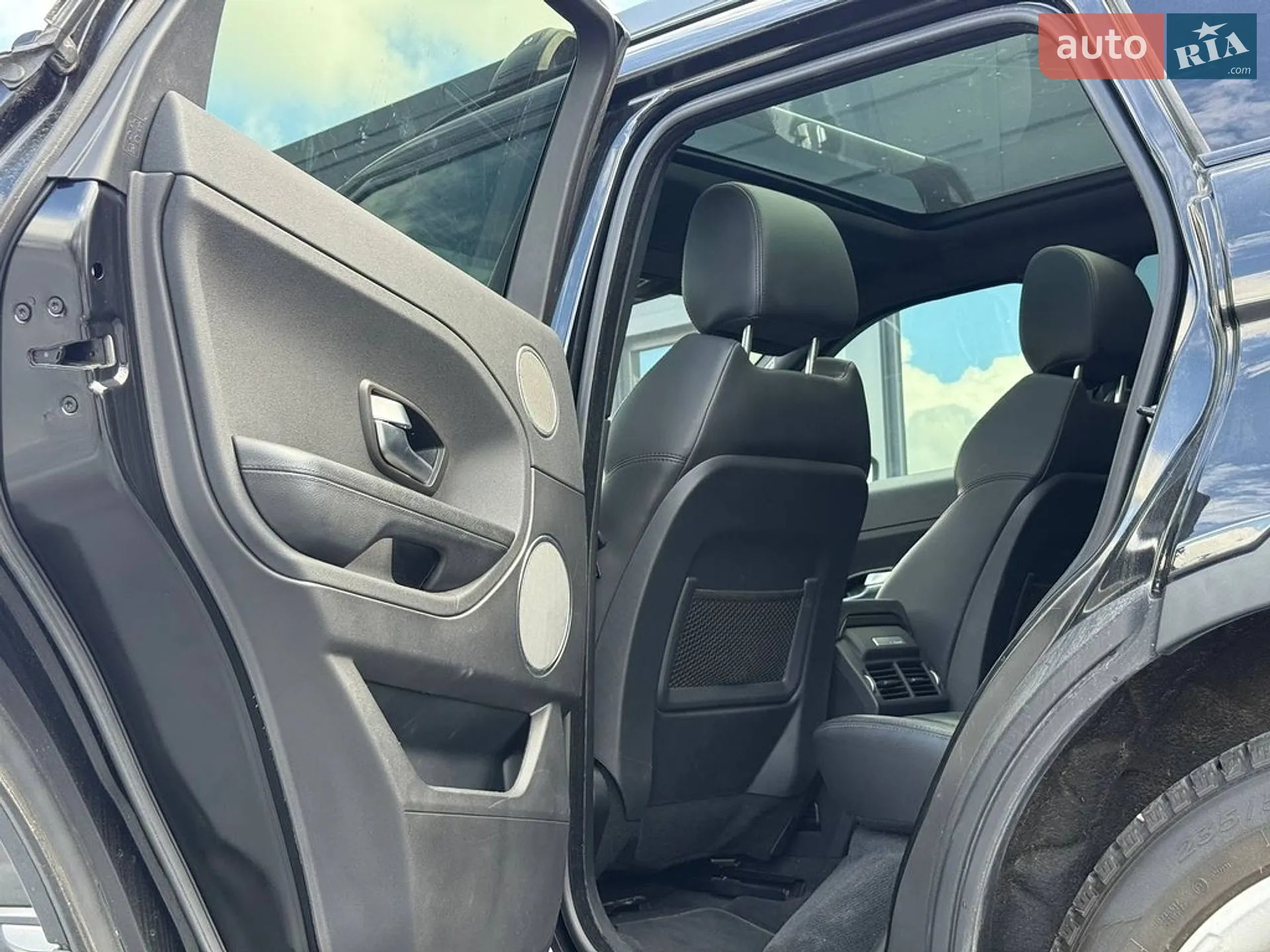 2014 Land Rover Range Rover Evoque - мініатюра 31