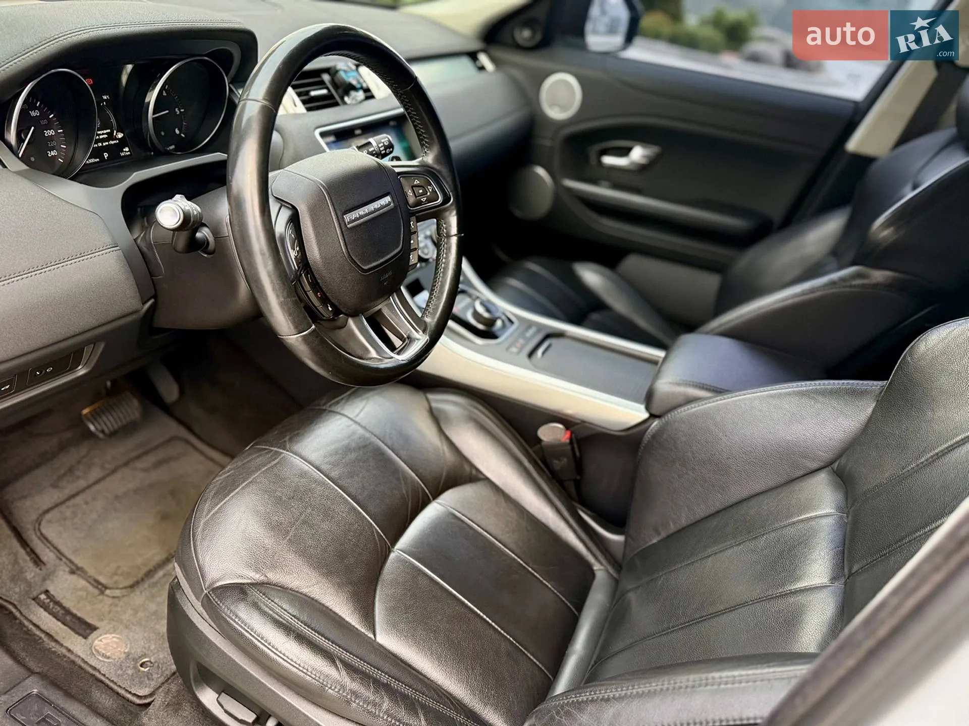 2017 Land Rover Range Rover Evoque - мініатюра 14
