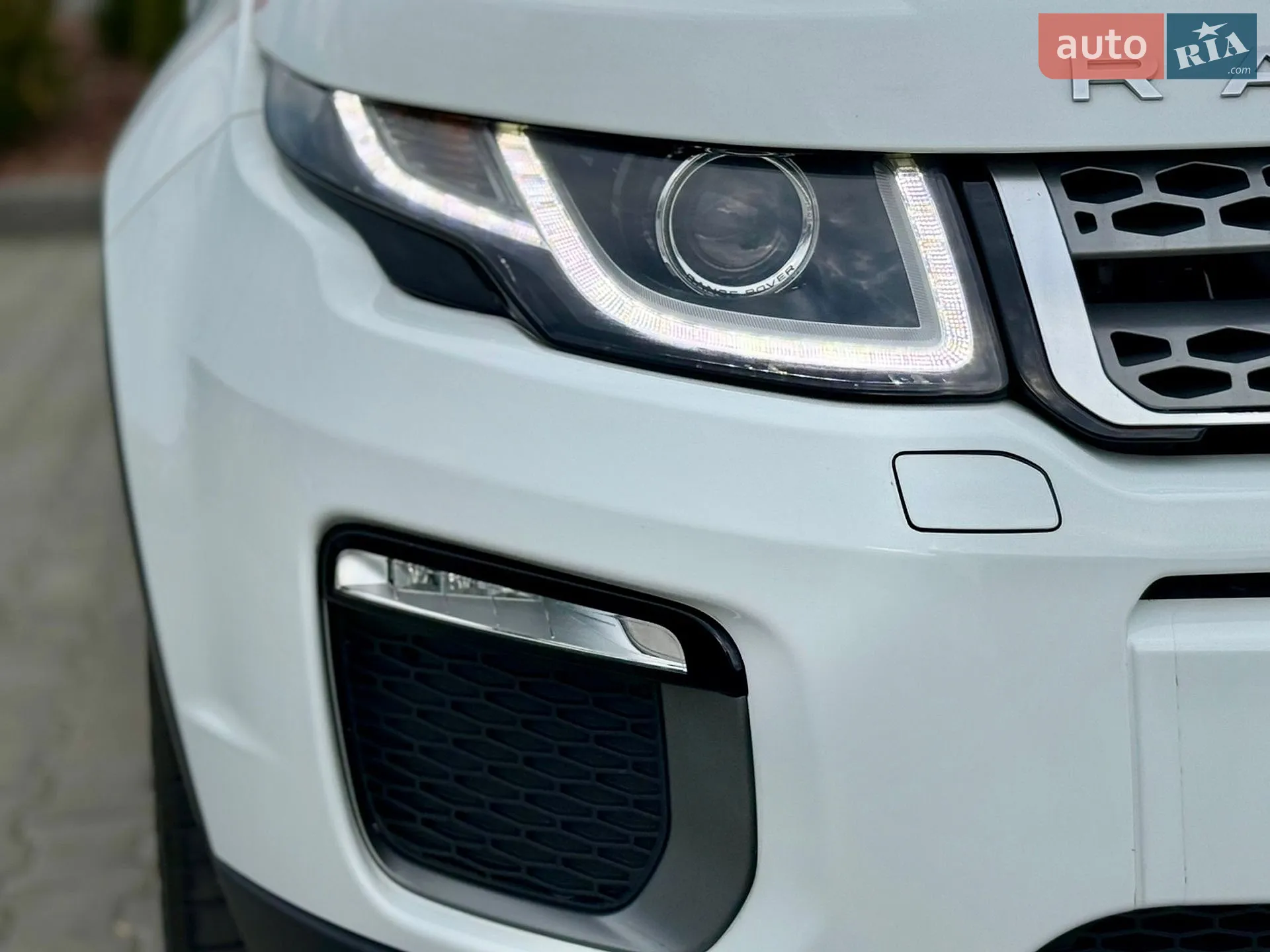 2017 Land Rover Range Rover Evoque - мініатюра 53