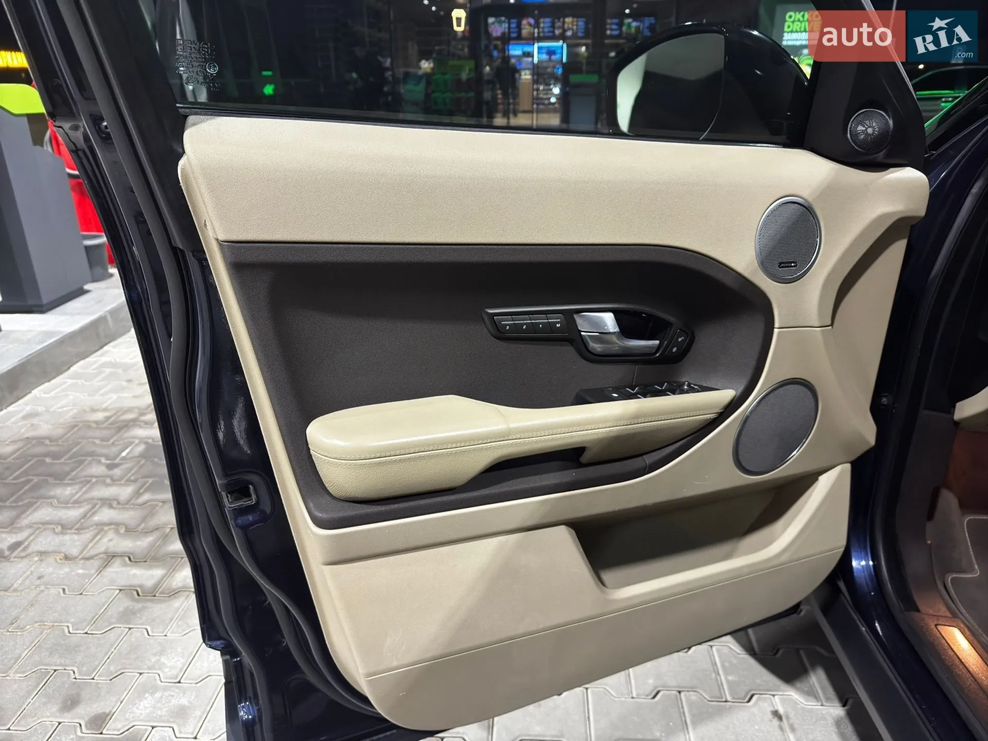 2014 Land Rover Range Rover Evoque - мініатюра 27