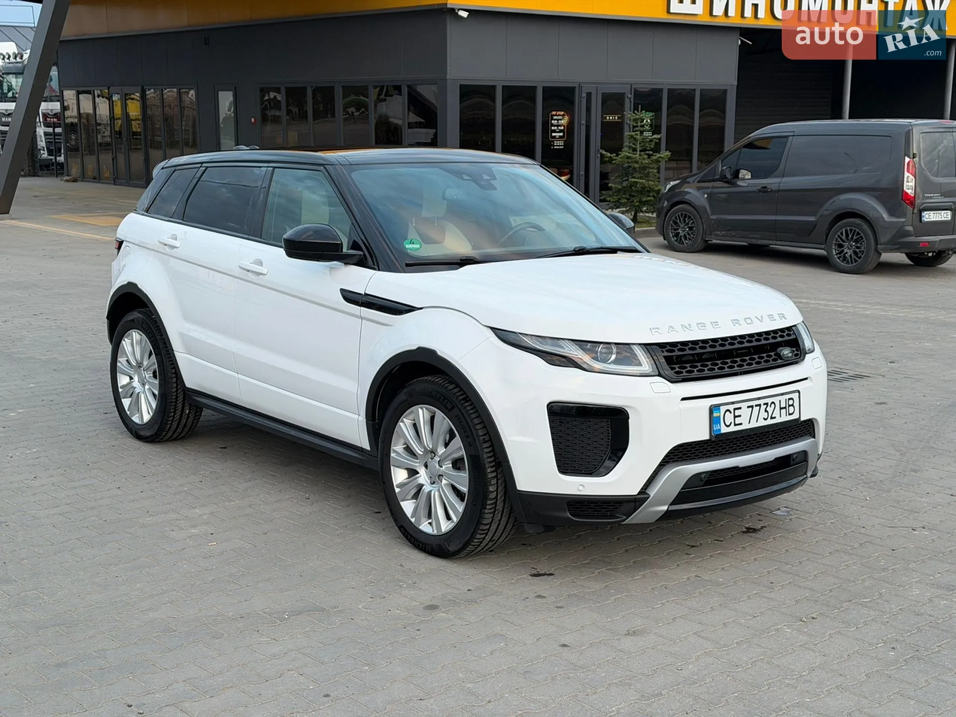 2017 Land Rover Range Rover Evoque - мініатюра 3