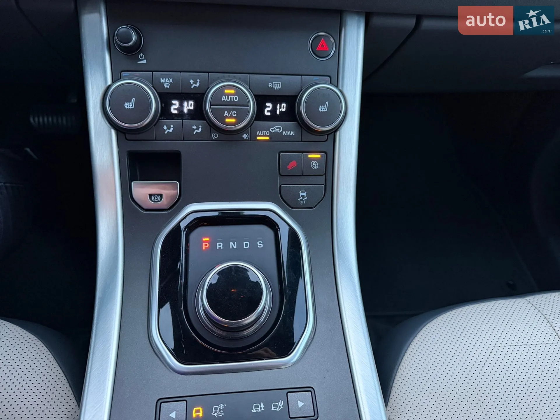 2017 Land Rover Range Rover Evoque - мініатюра 29