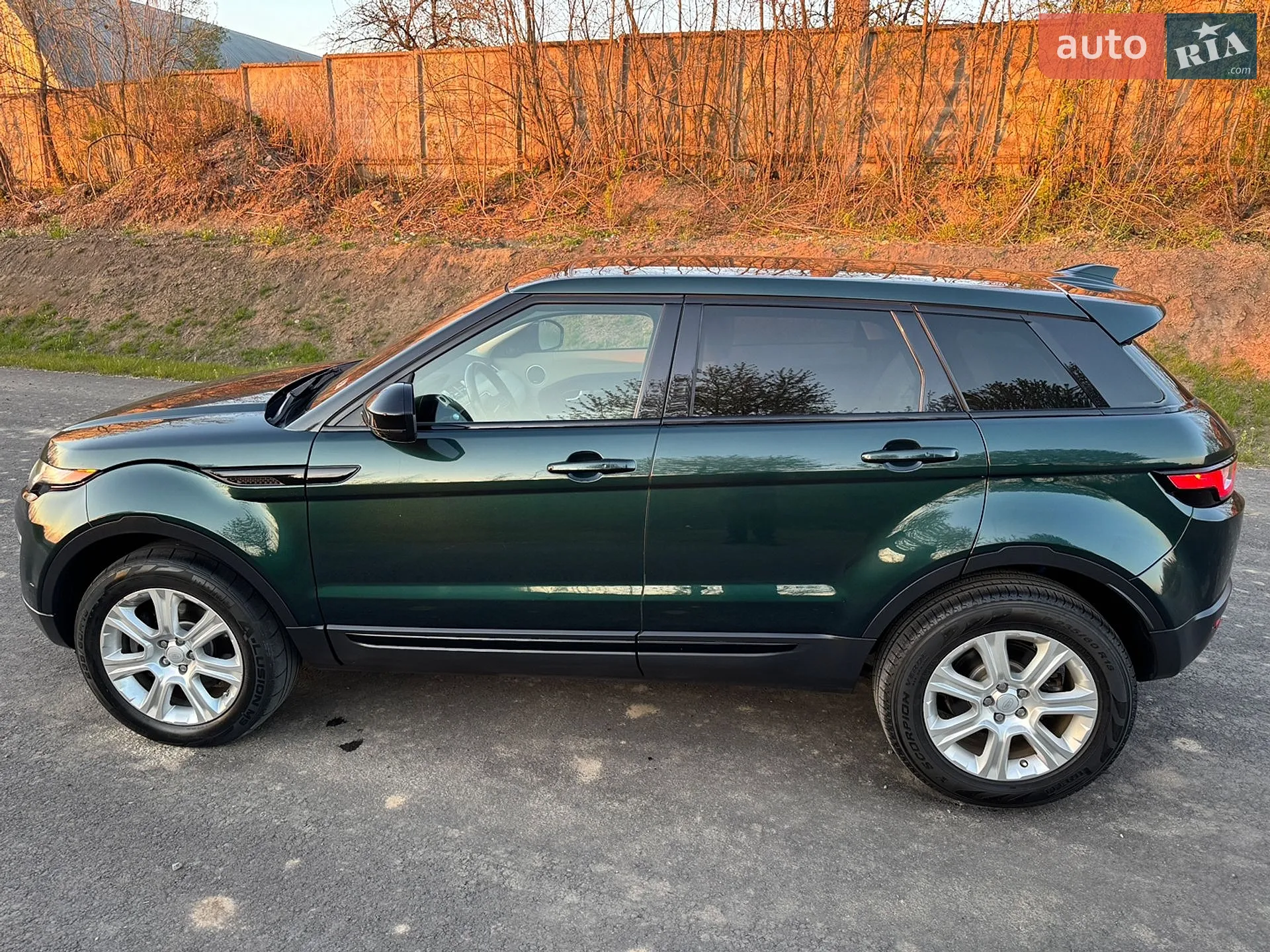 2016 Land Rover Range Rover Evoque - мініатюра 17