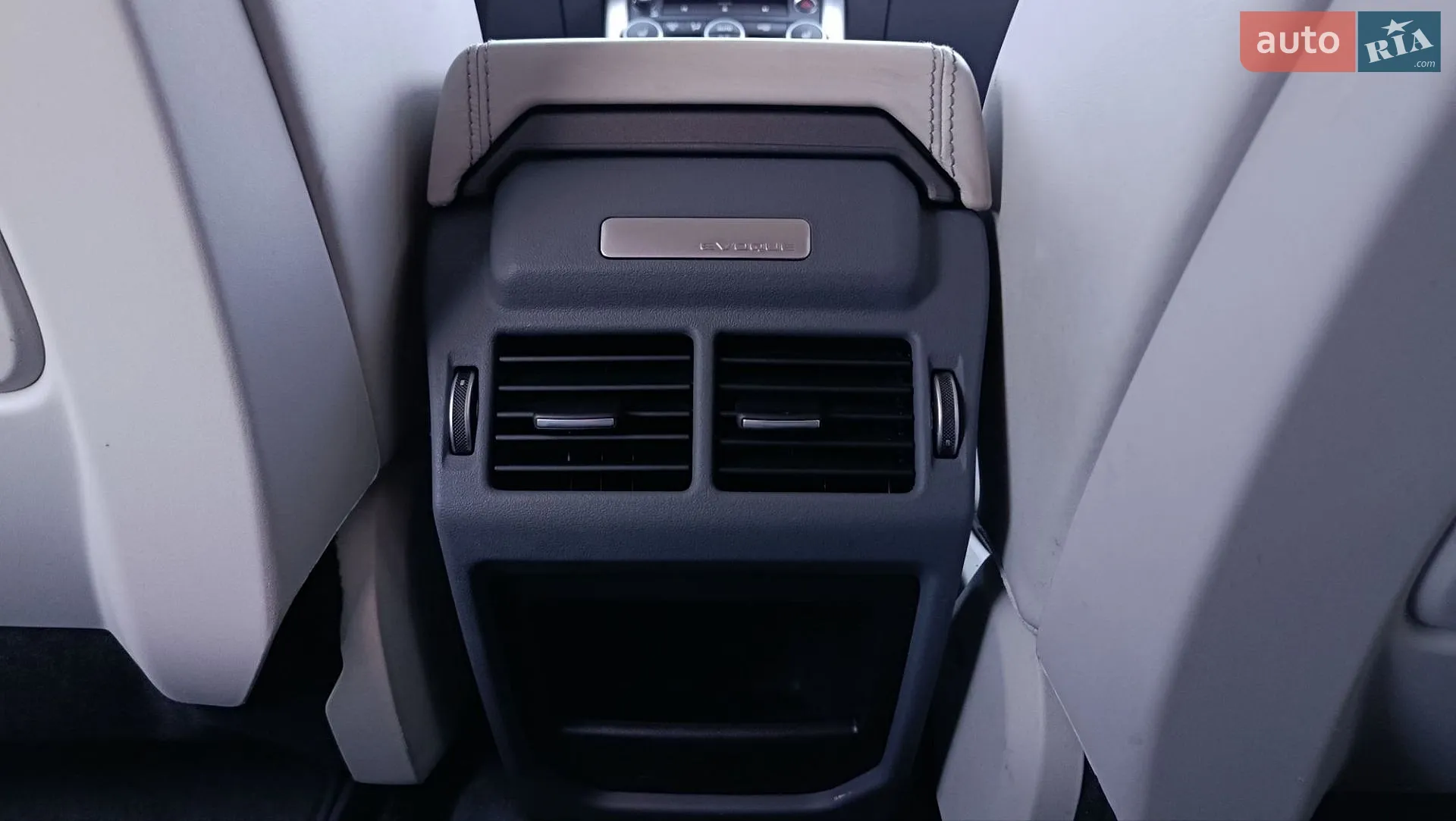 2015 Land Rover Range Rover Evoque - мініатюра 19